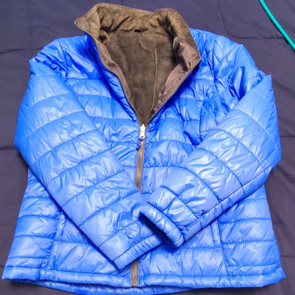 Women's XL AE Free Country jacket.